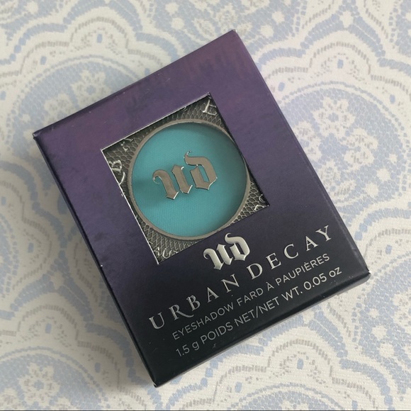 UD Narcotic Eyeshadow - Picture 4 of 5